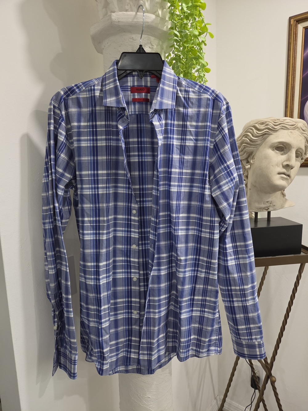 Hugo BOSS Men's Blue Plaid Long-Sleeve Button-Down Shirt